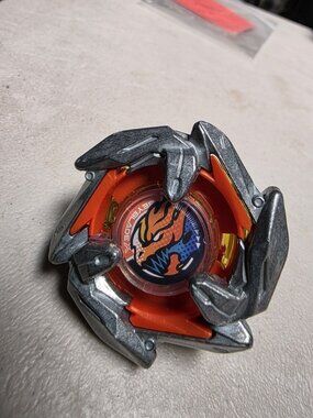 Hasbro Takara Tomy BEYBLADE X Talon Ptera Clear Center